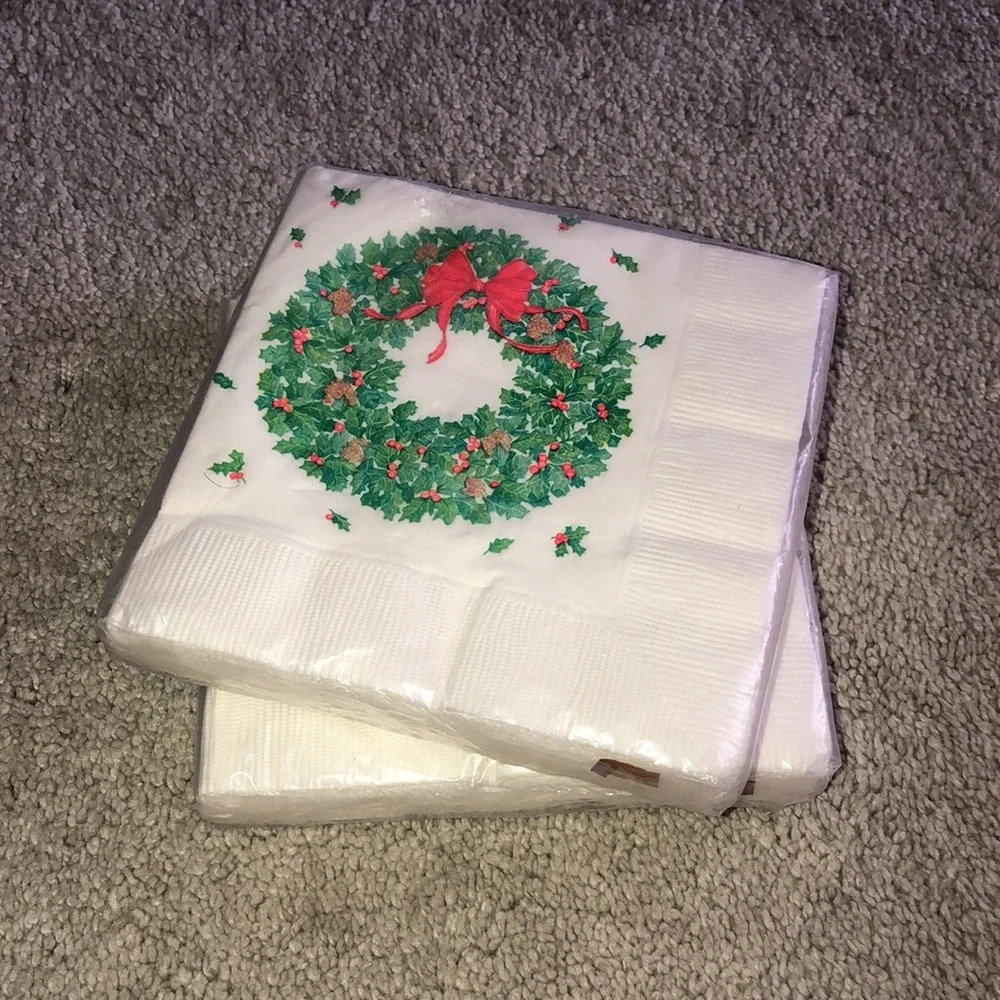 Hallmark Vintage Deadstock Beverage Napkins Packs (2)‎ Christmas Wreath Print